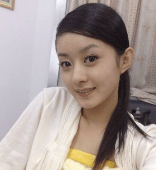 bsports必一网页版-
没出道的明星究竟长啥样？看完当年的照片后 网友：妖怪那里跑！(图7)