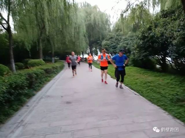 “bsports必一网页版”
我太难了!一个巴萨和曼城双料球迷的真实感受(图1) bsports必一网页版
